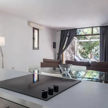 Flamboyan Apartment *